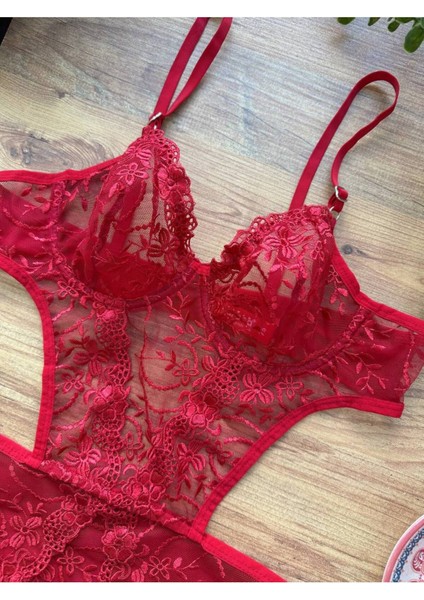 Şık Tasarım Kırmızı Dantelli Transparan Bodysuit fiyatları