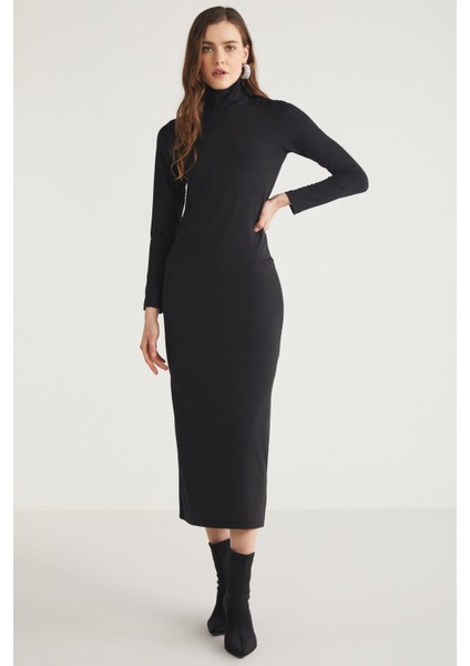 Modest Katja Kadın Vücudu Tamamen Saran Slim Fit Dar Kesim Dik Yaka Midi Boy Siyah Elbise