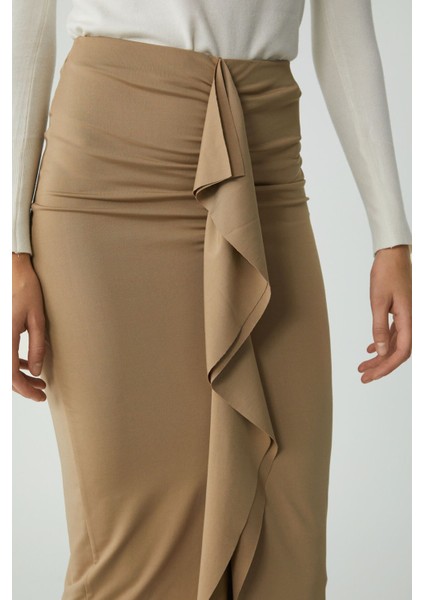 Modest Melında Kadın Örme Vücuda Tamamen Oturan Drape Detaylı Kalem Bej Etek modelleri