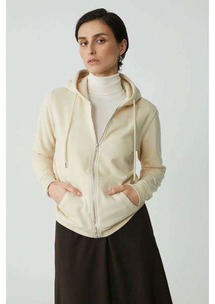 Ethiquet Cherish Kadın İçi Polarlı Yumuşak Kalın Kumaşlı Kapüşonlu Fermuarlı Comfort Fit Vanilya Sweatshirt