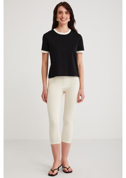 Modest Ashley Kadın %100 Organik Pamuk Regular Fit Normal Kalıp Bisiklet Yaka Siyah T-shirt