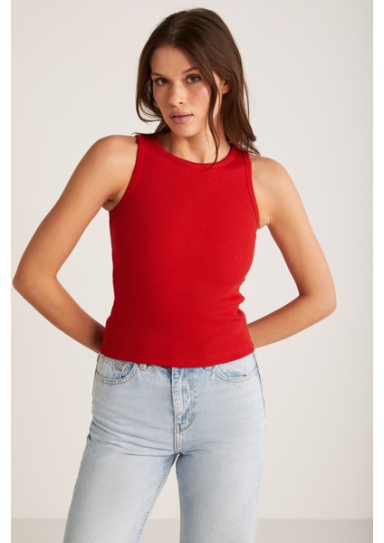 Modest Selena Kadın Regular Fit Normal Kalıp Kalın Askılı Sıfır Kollu Örme Kırmızı Atlet modelleri