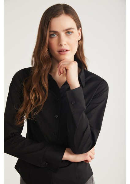 Modest Evangelıne Kadın Slim Fit Dar Kesim Likralı Cepsiz Uzun Kollu Poplin Siyah Gömlek
