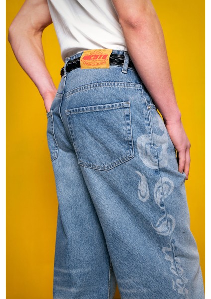 Lazer Desenli Mavi Jean indirimleri