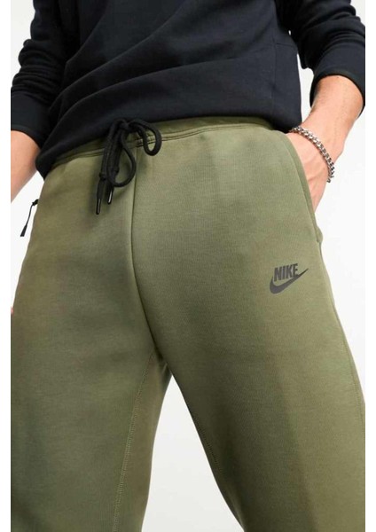 Sportswear Tech Fleece Taper Leg Jogger Dar Kesim Erkek Eşofman Altı