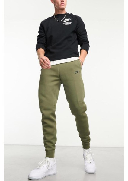 Sportswear Tech Fleece Taper Leg Jogger Dar Kesim Erkek Eşofman Altı fiyatları