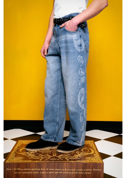 Lazer Desenli Mavi Jean