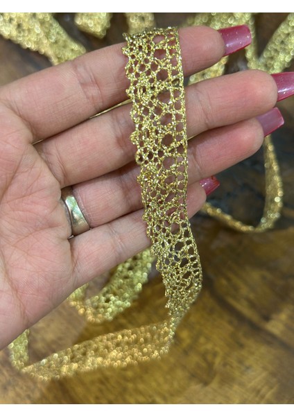 Altın Sarı Varaklı Güpür Şerit Dikiş Giyim Aksesuarı En 1 Cm (1 Metre ) modelleri