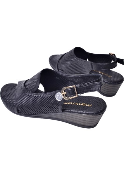 Kadın Deri Sandalet D25YS-2730