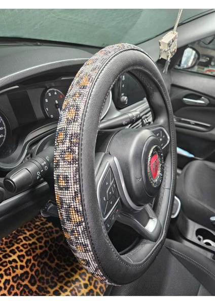 Leopar Taşlı Direksiyon Kılıfı fırsatları