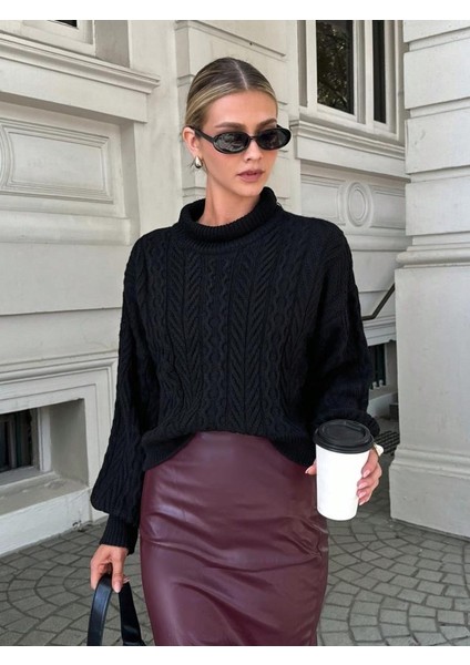 Uzun Kollu Yarı Balıkçı Yaka Triko Bluz