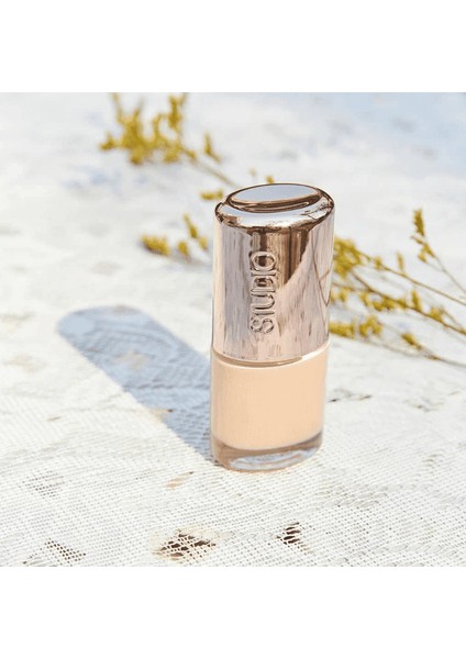 Studio Glow Parlak Bitişli Fondöten SPF35 PA+++ C21 10 mL