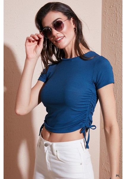 Yanlardan Büzgülü Kısa Kollu Crop Bluz Bayan Bluz 5864010