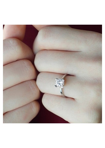 Kalpli Montür Swarovski Taşlı 925 Gümüş Tektaş Yüzük fiyatları