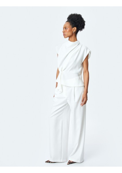 Büzgü Detaylı Kap Kol Dökümlü Dik Yaka Bluz fiyatları