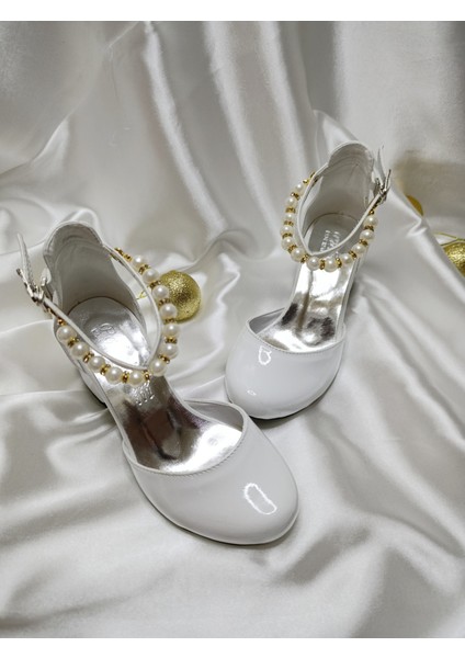 Incili Topuklu Çocuk Ayakkabı