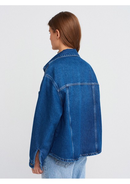 50749 Ön Bölümü Dikişli Oversize Denim Gömlek-Mavi fiyatları
