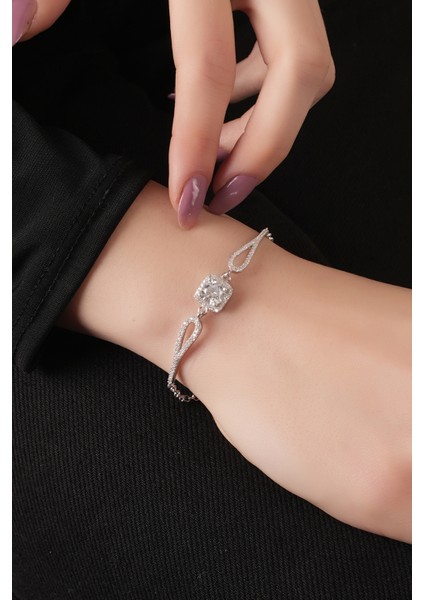 925 Ayar Gümüş ,kare Tasarım 6mm Taşlı Pırlanta Modeli Bileklik fiyatları