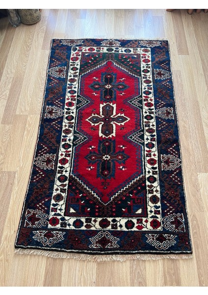 108 x 184 cm Canlı Kırmızı ve Mavi Renkli El Dokuma Antik Kilim