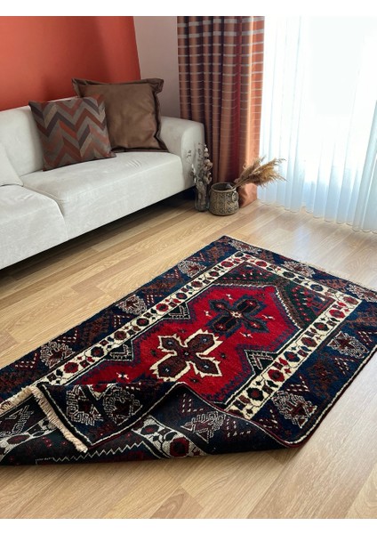 108 x 184 cm Canlı Kırmızı ve Mavi Renkli El Dokuma Antik Kilim