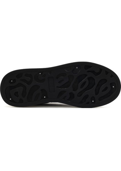 Erkek Siyah Bağcıklı Kalın Tabanlı Deri Sneaker 25SFD610918