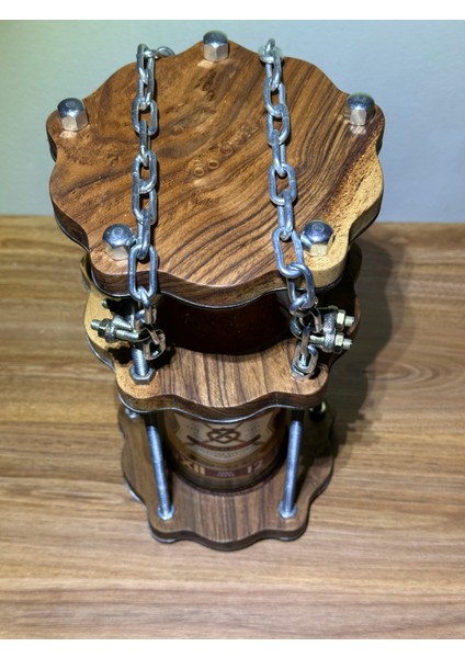 Dekoratif Metal Viski Saklama Kafesi ( Shivas Regal 1 Litre ) modelleri