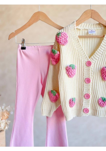Çilek Detay Triko Takım modelleri