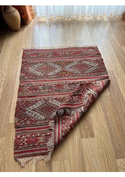 78 x 100 cm Küçük Boy Geometrik Desenli El Dokuma Yün Kilim Ev ve Ofis Kilimi modelleri