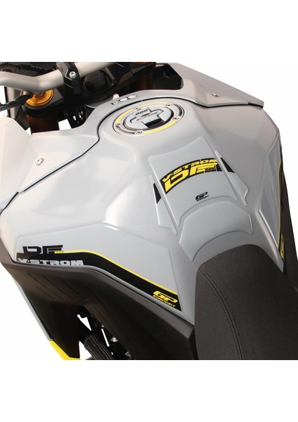 Suzuki V-Strom 800 De 2023-2024 Uyumlu Tank Pad Seti Sarı modelleri
