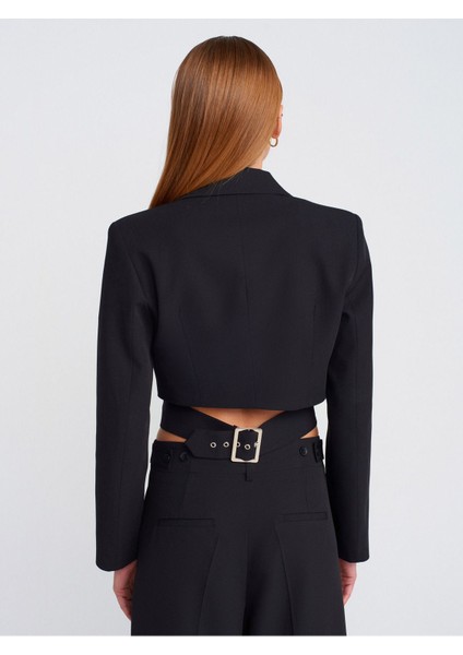 60760 Toka Detaylı Crop Blazer-Siyah