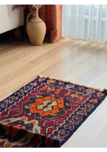 53 x 128 cm Küçük Boy Canlı Renkli Yün El Dokuma Harika Kondisyonlu Kilim