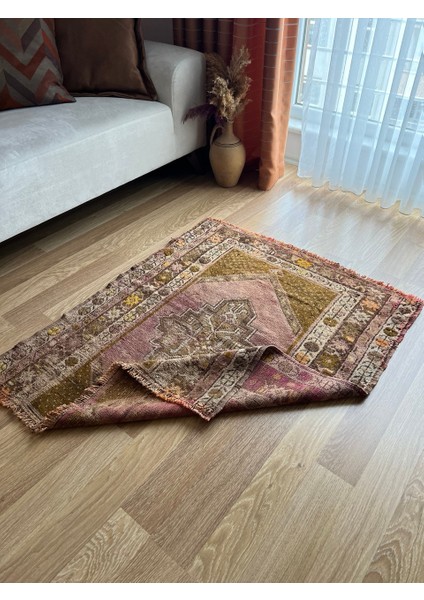 90 x 118 cm Küçük Boy Yumuşak Renkli Antik Severler Için Yün Kilim