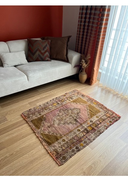 90 x 118 cm Küçük Boy Yumuşak Renkli Antik Severler Için Yün Kilim