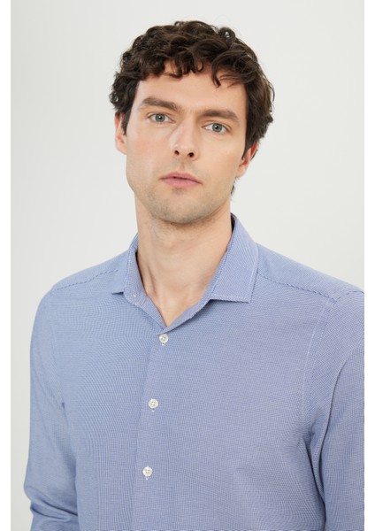 Pamuklu Regular Fit Normal Kesim Küçük Italyan Yaka Kazayağı Desenli Gömlek fırsatları