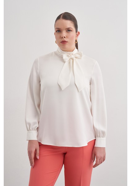 Yakası Bağlama Detaylı Klasik Bluz fırsatları