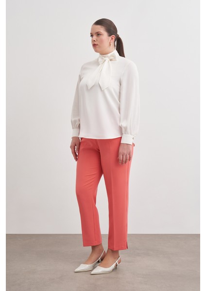 Yakası Bağlama Detaylı Klasik Bluz indirimleri