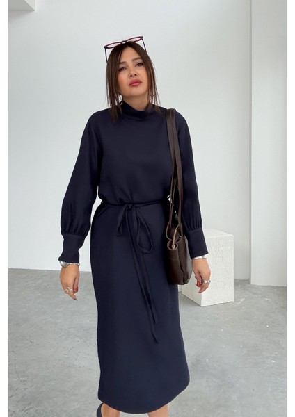Lacivert Dik Yaka Kumaş Elbise