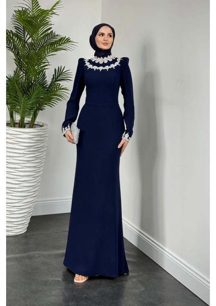 Bloom Kolu ve Boynu Taşlı Abiye Lacivert fiyatları