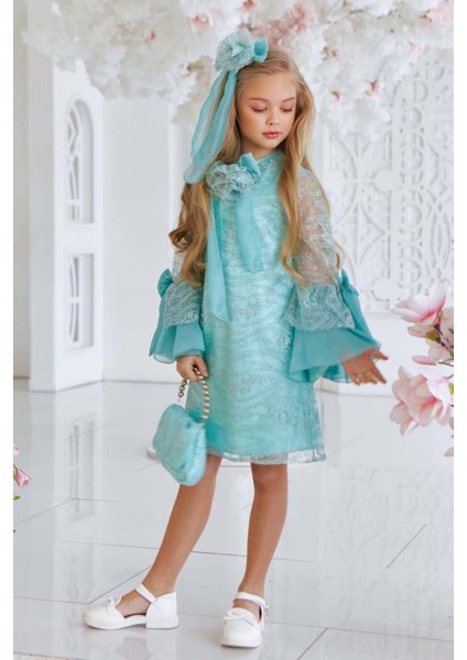 Kız Çocuk Boydan Üzeri Dantel Işlemeli Fiyonk Detaylı Ispanyol Kollu Su Yeşili Elbise modelleri