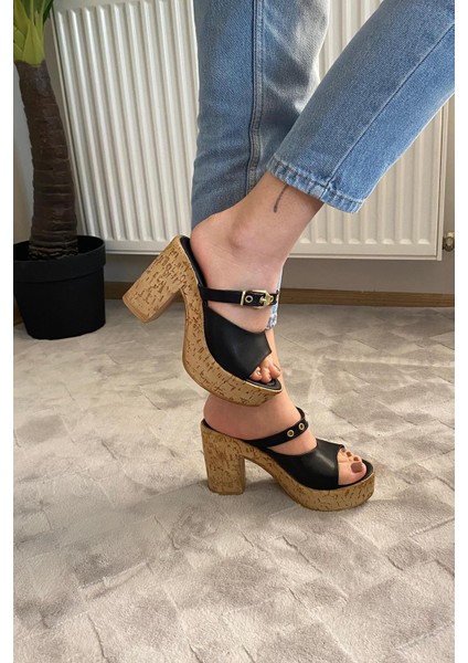 Kadın Rina Siyah 10 cm Platfom Topuklu Mantar Taban Terlik & Sandalet K-840 fırsatları