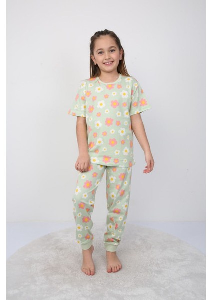Isob Yeşil Çiçek Desenli %100 Pamuk Kız Çocuk Kısa Kollu Pijama Takımı 3-8 Yaş 21210-Y