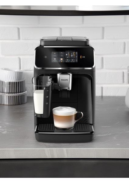 Lattego Seri 15 Bar Pompa Basınçlı Dokunmatik Ekranlı Premium Tam Otomatik Espresso Makinesi, Onerous Lambader Hediye