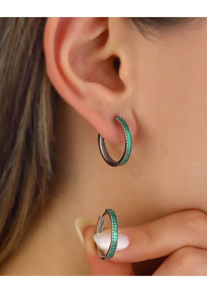 Yeşil Baget Taşlı Gümüş Küpe fiyatları