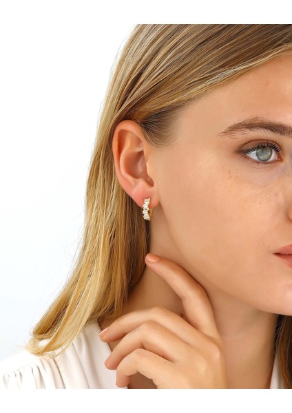 Asimetrik Baget Taşlı Gümüş Küpe fiyatları