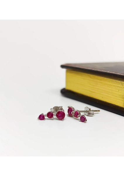 Kırmızı Taşlı Gümüş Süzme Küpe modelleri