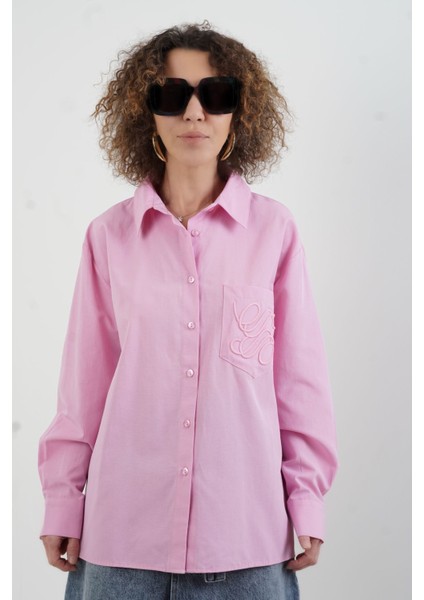 Pembe Cebi Nakışlı Gömlek fırsatları