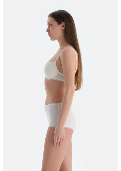 Ekru Dantel Detaylı Boyshort Külot