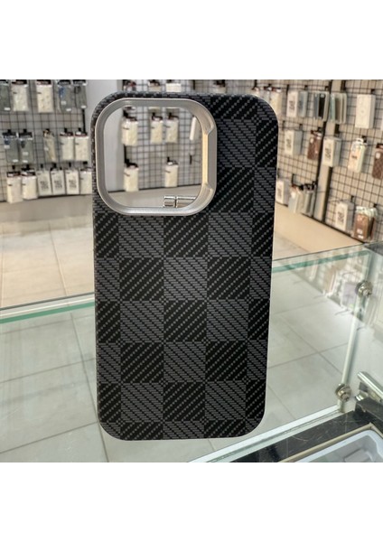 iPhone 15 Lüks Karbon Fiber Telefon Kılıfı Mat Baklava Desenli Sert Kapak Siyah