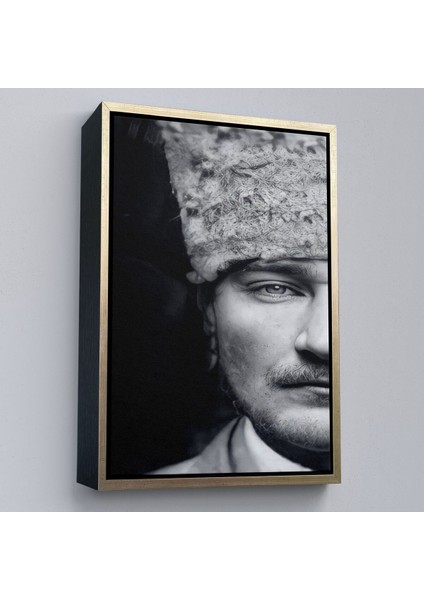 Çerçeveli Atatürk Portre Tablosu Mustafa Kemal Atatürk Dikdörtgen Dekoratif Kanvas TABLO-140