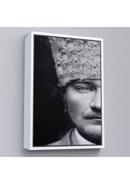 Çerçeveli Atatürk Portre Tablosu Mustafa Kemal Atatürk Dikdörtgen Dekoratif Kanvas TABLO-140